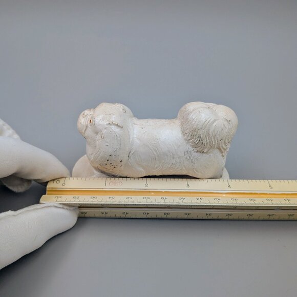 Vintage Chalkware Pekingese Dog Figurine | 1940s–1950s Chalk Ware Statue - Picture 7 of 8